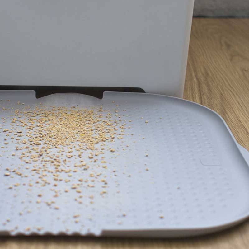 Cat Litter on the Katch Litter Mat